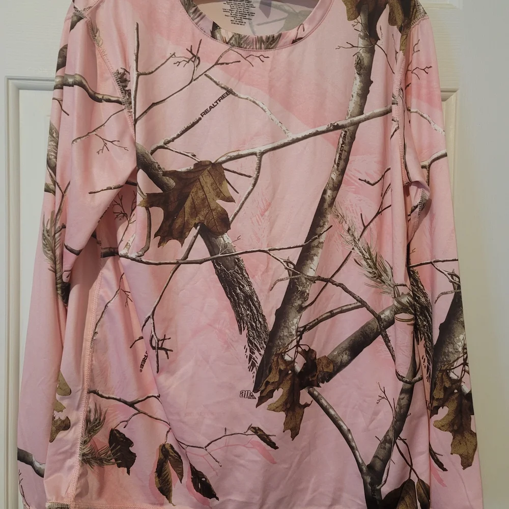 Realtree Pink Camouflage Baselayer Set - Picture 4 of 6